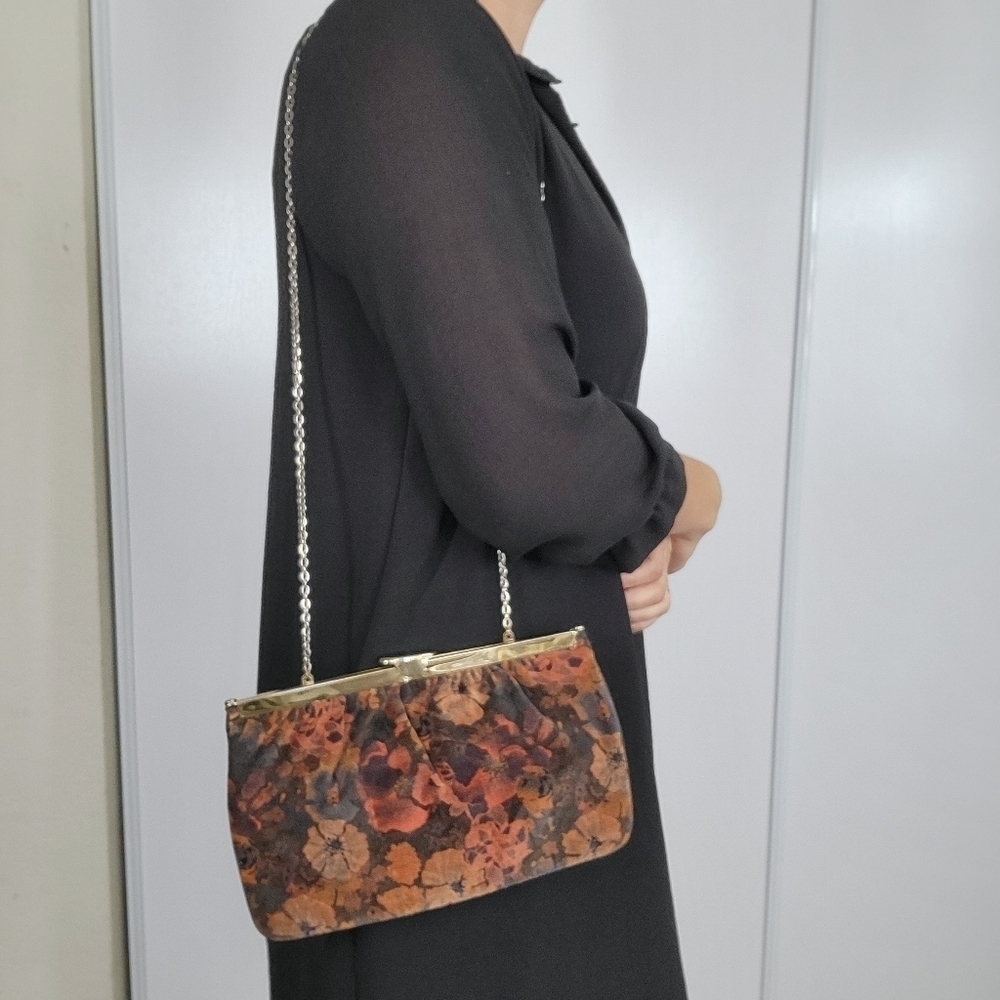 VTG Floral Fabric Unique Opening Bag Clutch Brown Orange Black Flora Gold Strap - Picture 1 of 17